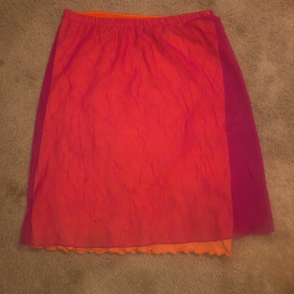 Sheer Pink/orange guess skirt - Picture 4 of 6